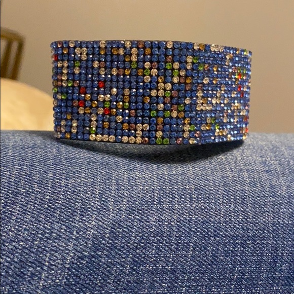 💥💥 SOLD 💥💥 Magnetic close sparkly colourful cuff bracelet - Picture 2 of 8